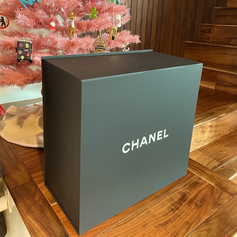 Updated - Chanel Box with Magnetic Closure